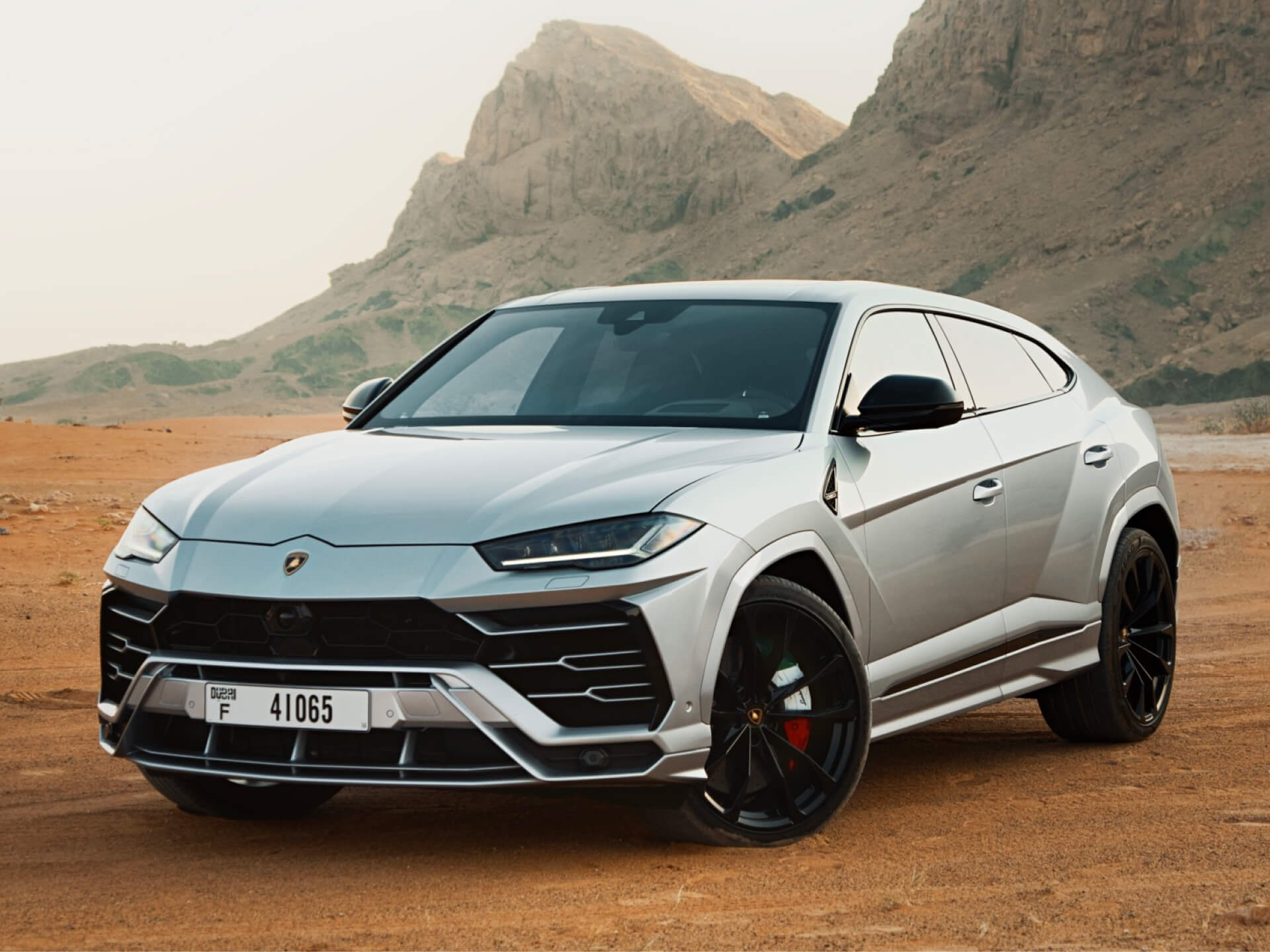 Rent a silver Lamborghini URUS 2022 in Dubai| KINGS RENTAL CARS