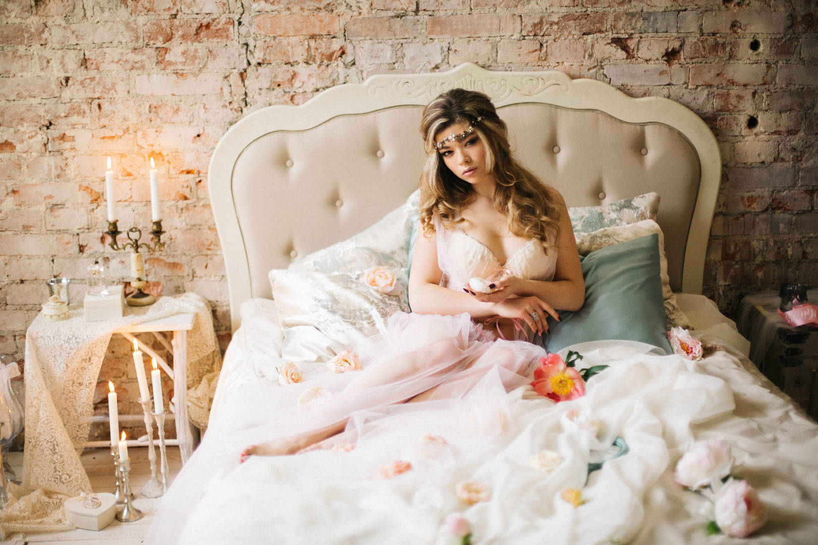 утро невесты фотосессия. утро невесты гостиница пальмира. отель crowne plaza утро невесты. утро невесты фотосессия. алина бендикас фото.