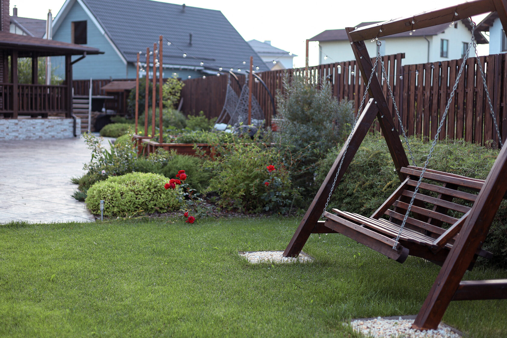 Стрижка травы крупным планом