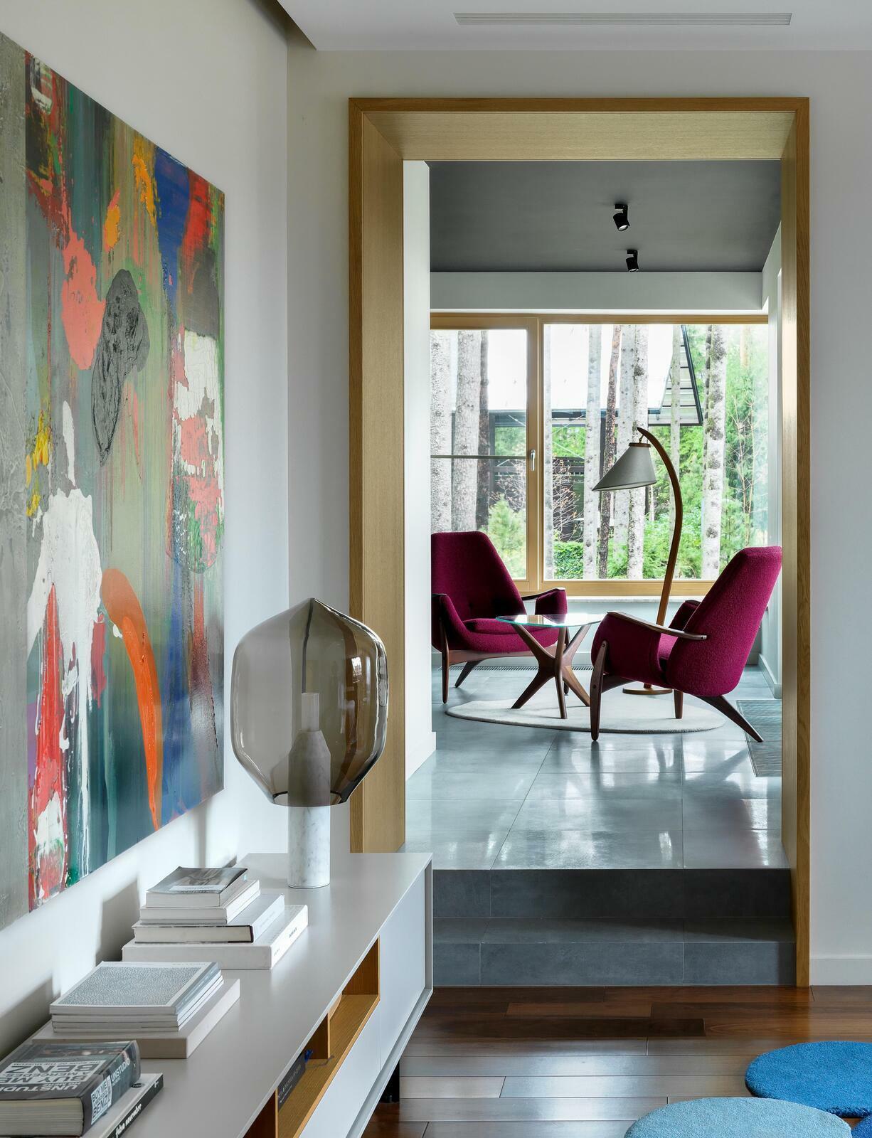 Комод Punt, лампа Established & Sons. Интерьер Екатерины Фёдоровой