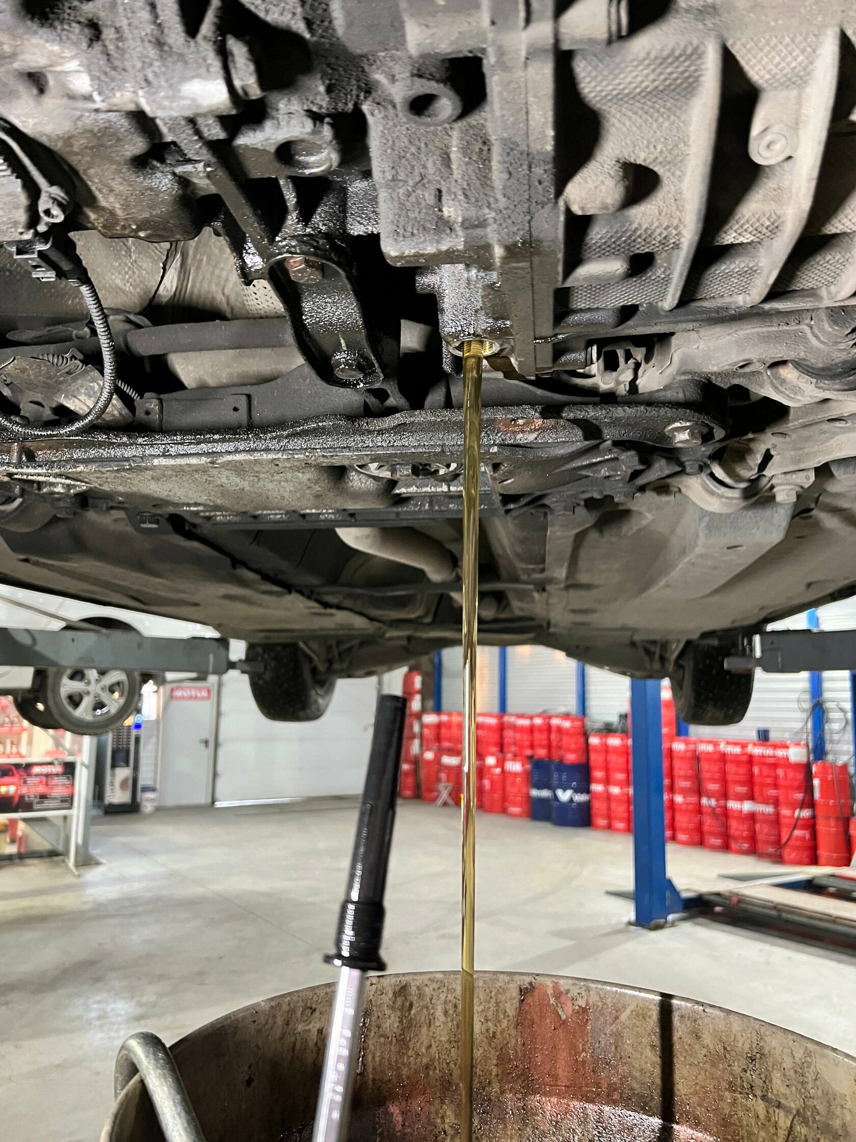 Слив остатков из стакана