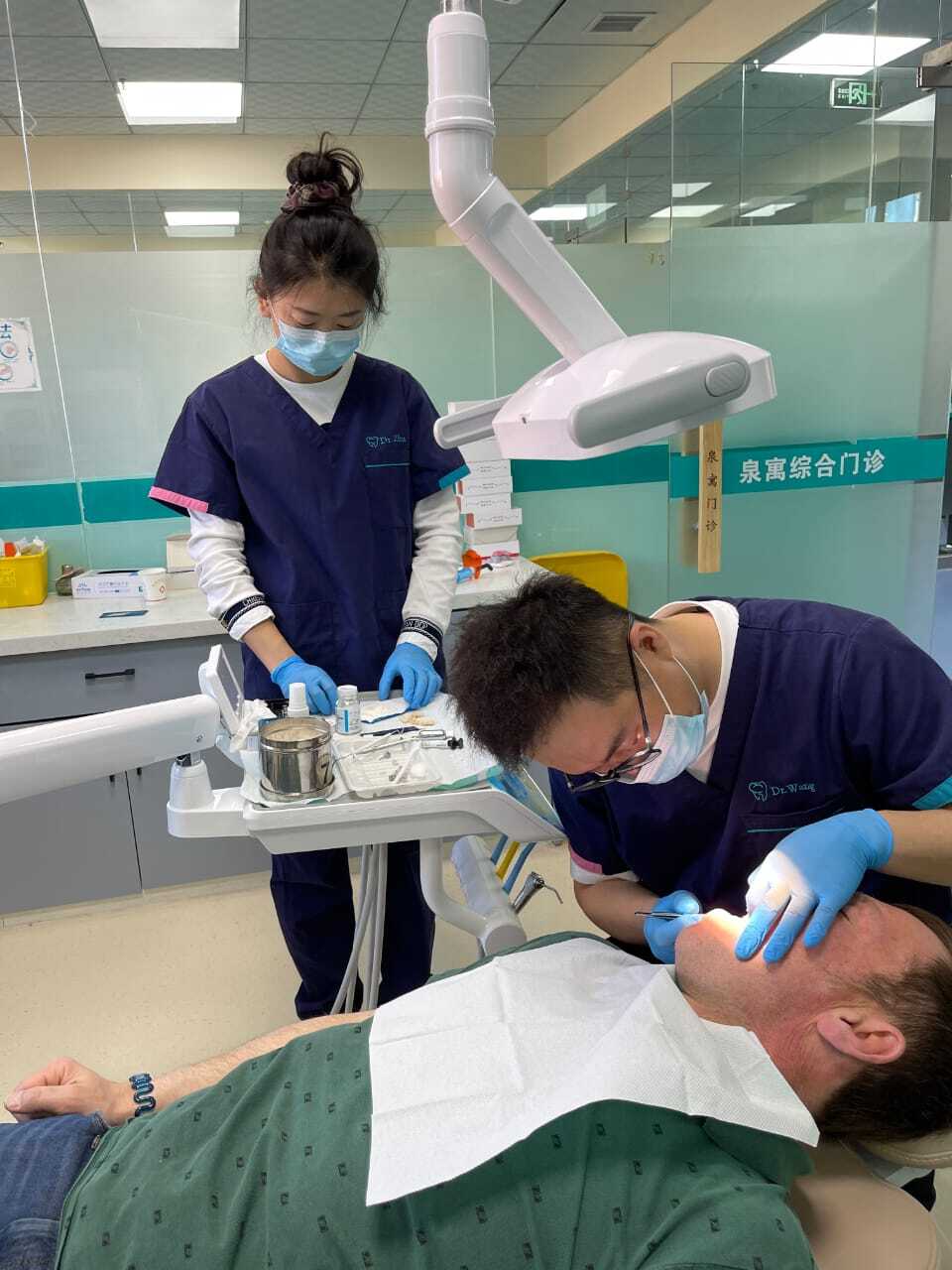 имплантация зуба в Хайхэ