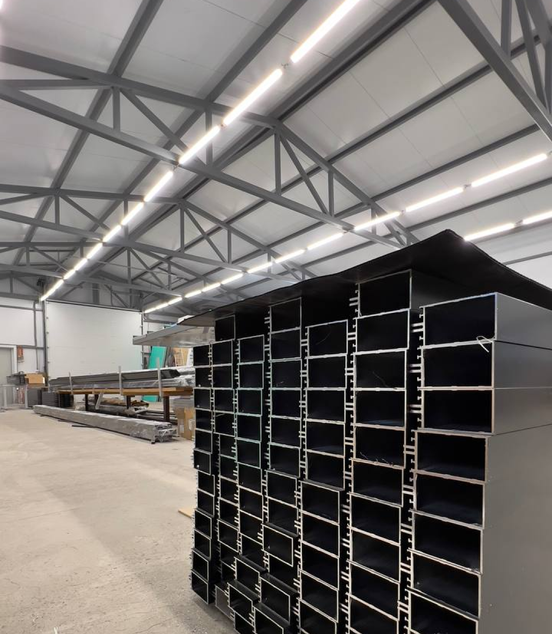 ЦЕХ 52 - Производство и монтаж алюминиевых конструкций: окна, двери ...