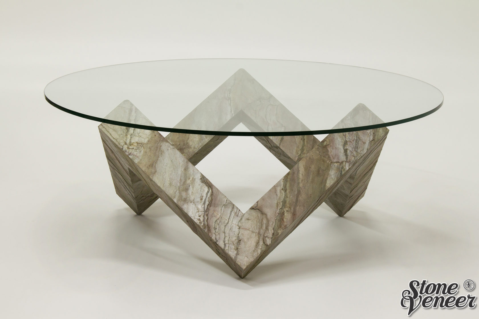 круглый стол из натурального камня