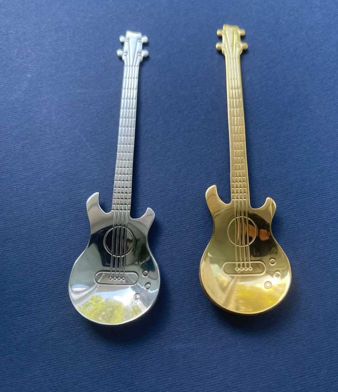 Washburn hb 36k. Подвеска гитара золото. Бронзовая гитара. Washburn j5. Статуэтка гитара.