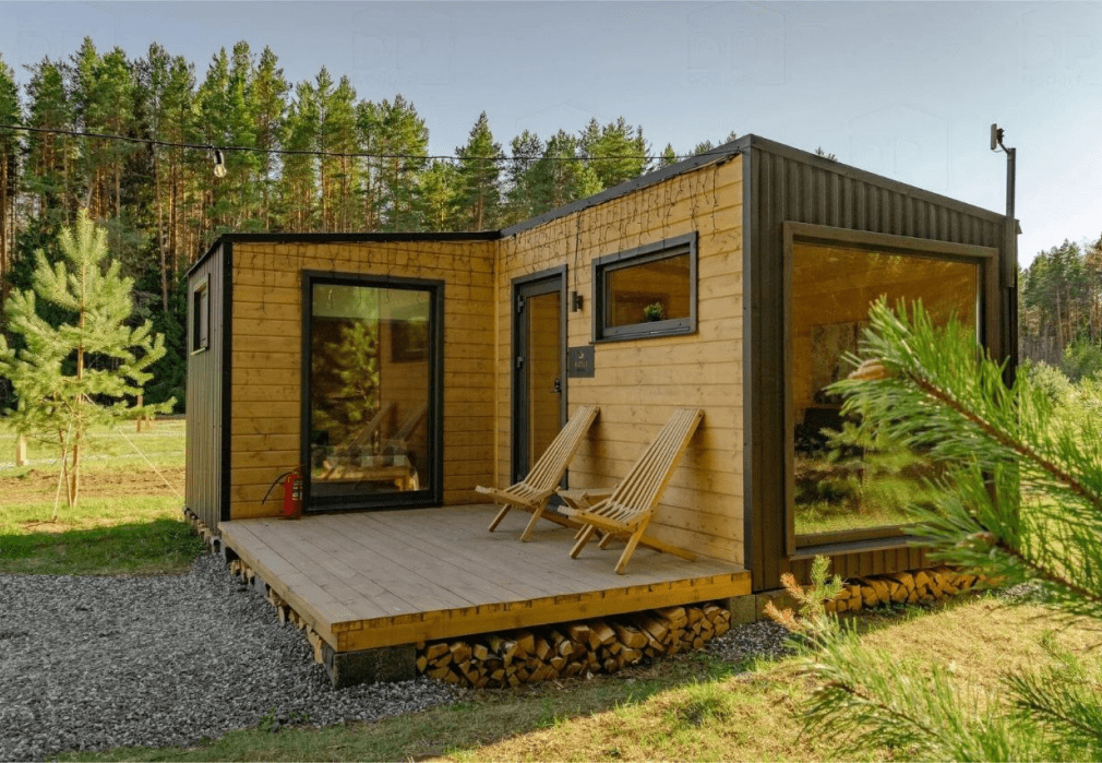 Дубльдом 60м2. Модульные домики 40 кв. Модульный дом м2. Дачный дом 40 м2 с террасой. Мини дом с террасой для круглогодичного проживания.