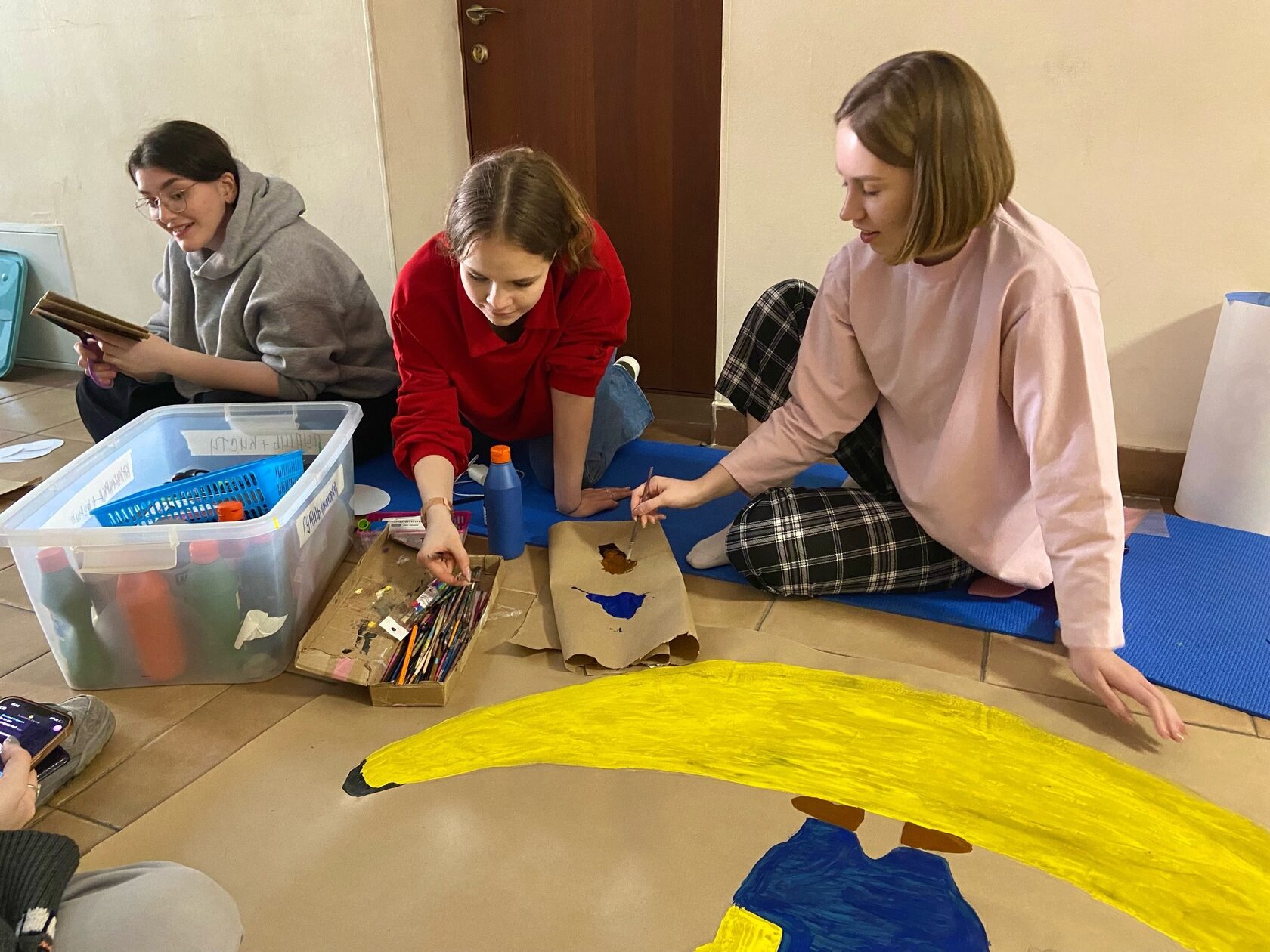 Вожатые и руководители майской смены детского лагеря Next Camp