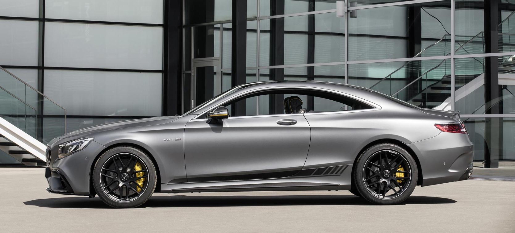 Аренда Mercedes S63 AMG Coupe 4МATIC в Москве - прокат по честным ценам