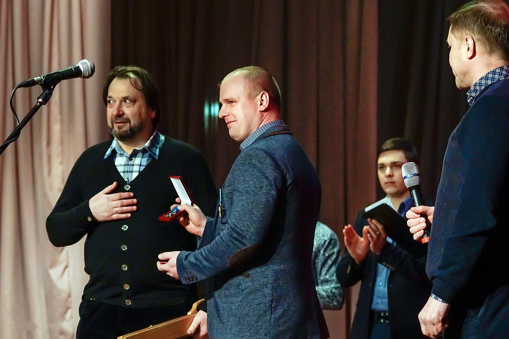 ано защитник