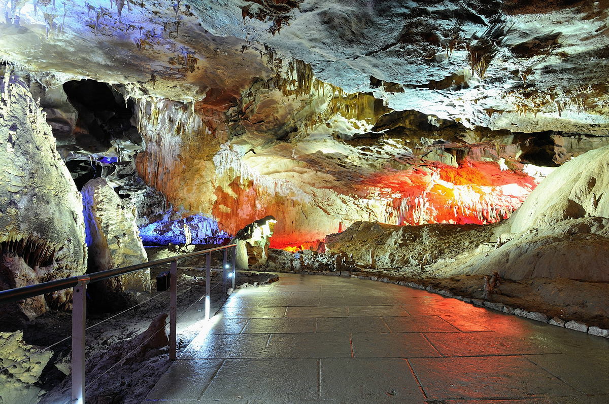 Пещера Кумистави Грузия