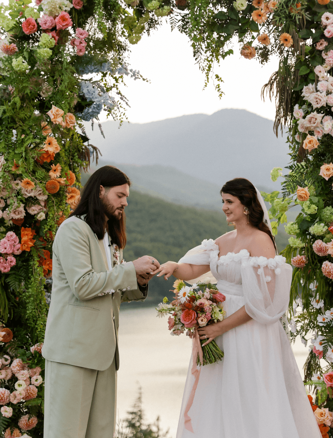 Neponaroshky-wedding-svadba-krym