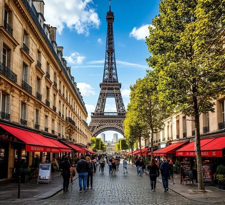 Как заказать еду во французском ресторане: язык и традиции