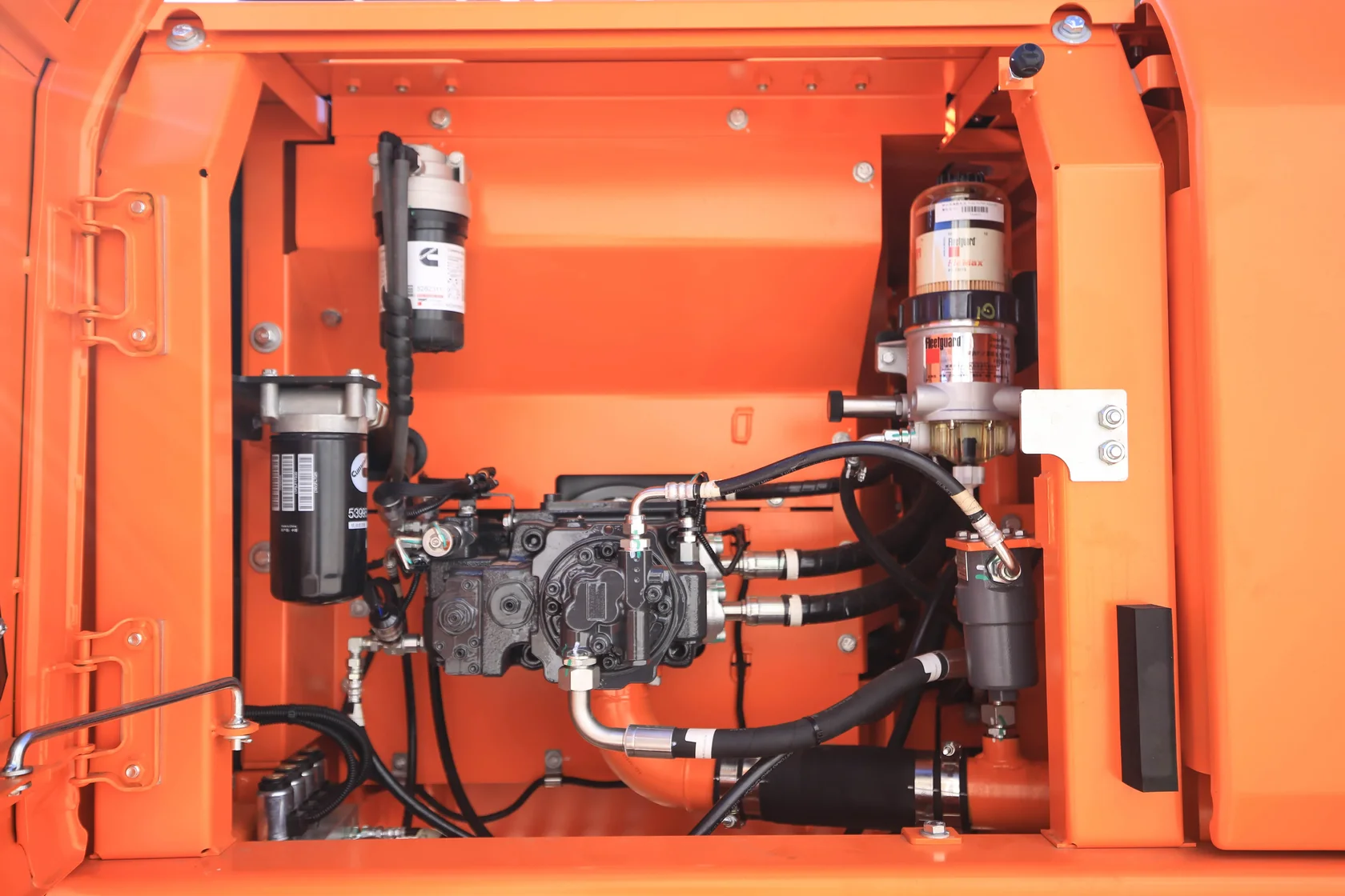 Гусеничный экскаватор LONKING CDM 6135