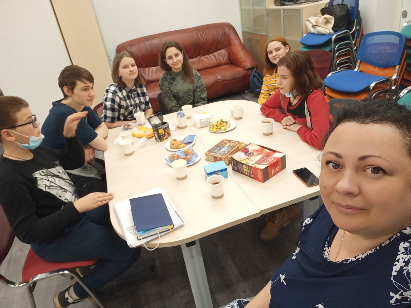 важен каждый, благотворительный фонд, строгино, киноклуб единение, киноклуб, подростки