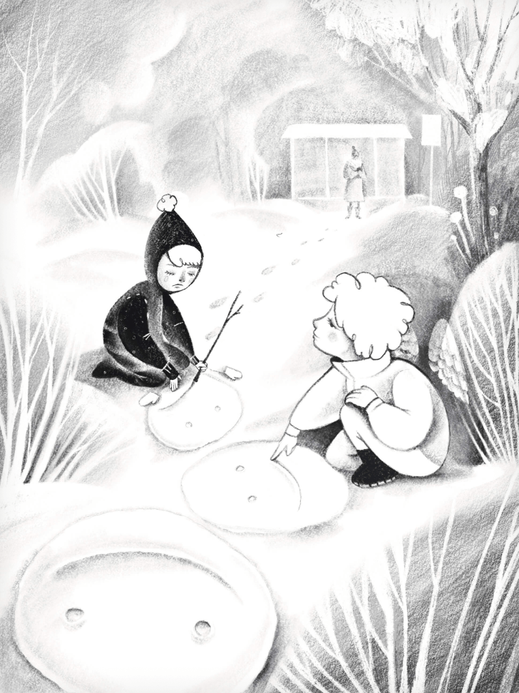 Атмосферная зимняя сценка: дети лепят снеговика – книжная иллюстрация в мягких оттенках серого