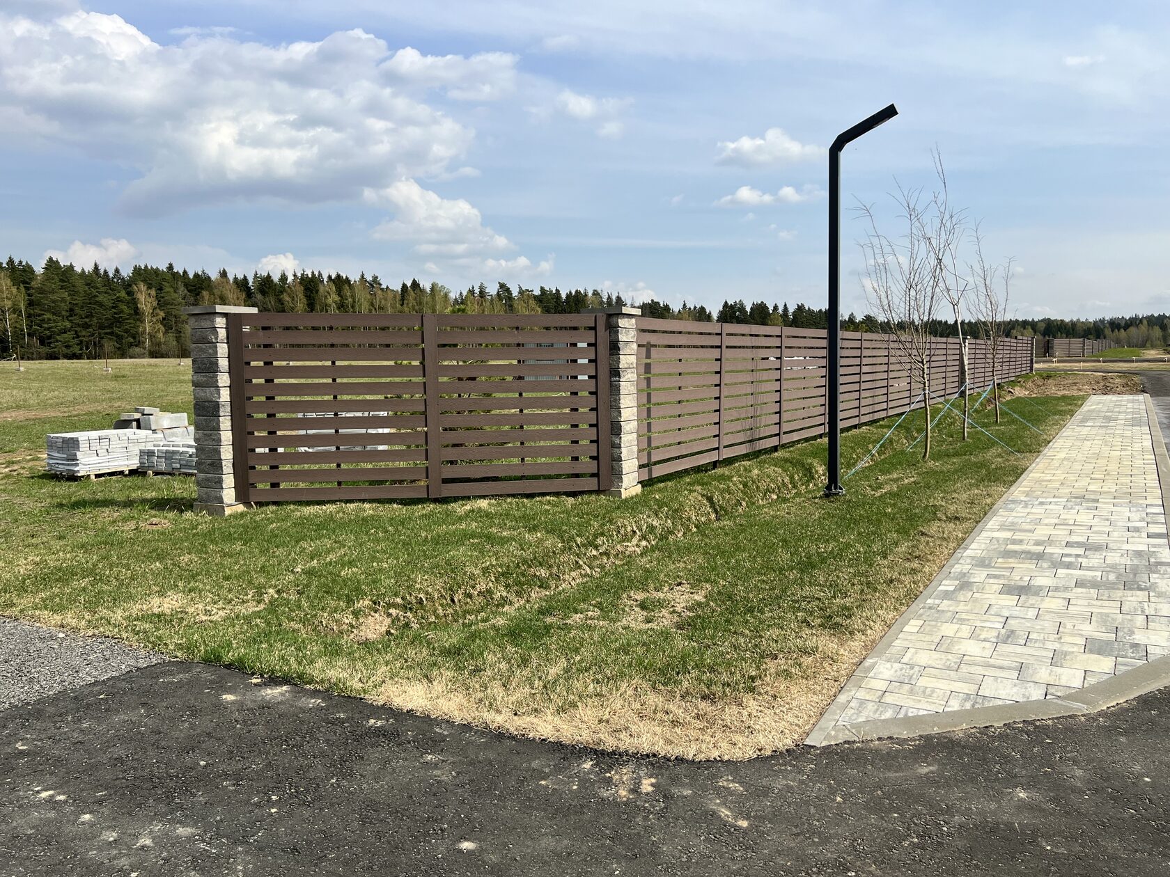 Валенсия коттеджный поселок новорижское шоссе. Коттеджный посёлок миллениум парк на новорижском шоссе. Новорижское шоссе 42с1. Монтевиль новая рига. Новорижское шоссе поселок княжье озеро.