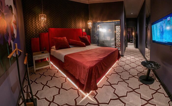 Отель для влюбленных, романтического отдыха – снять необычную гостиницу в Москве