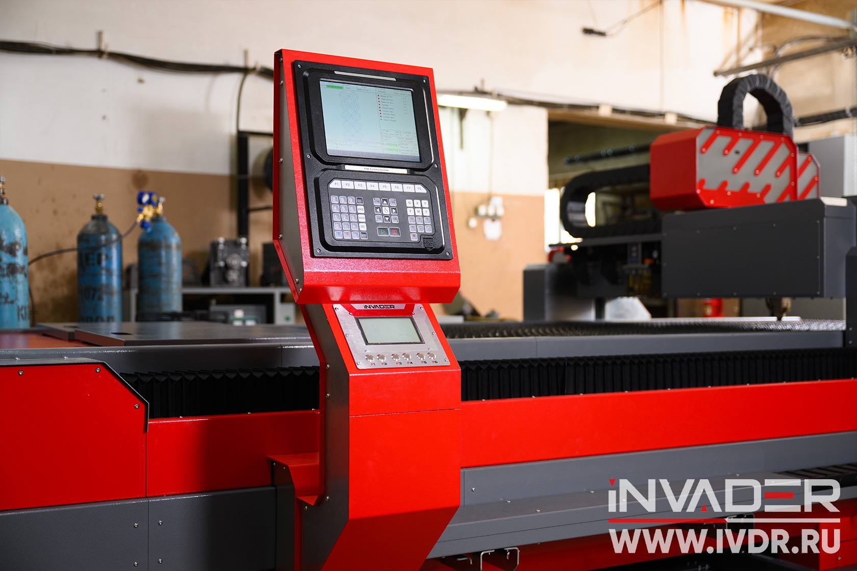ЧПУ контроллер лазерного станка российского производства INVADER 