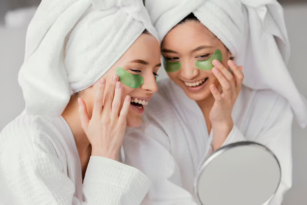 Бесплатное фото Вид сверху на продукты для лица гуаша