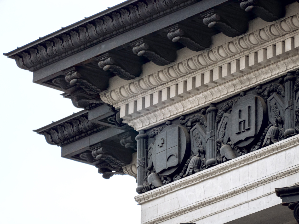 Элементы декора Триумфальных ворот на Кутузовском проспекте