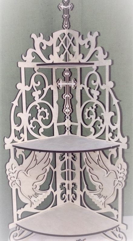 Иконостас с голубями