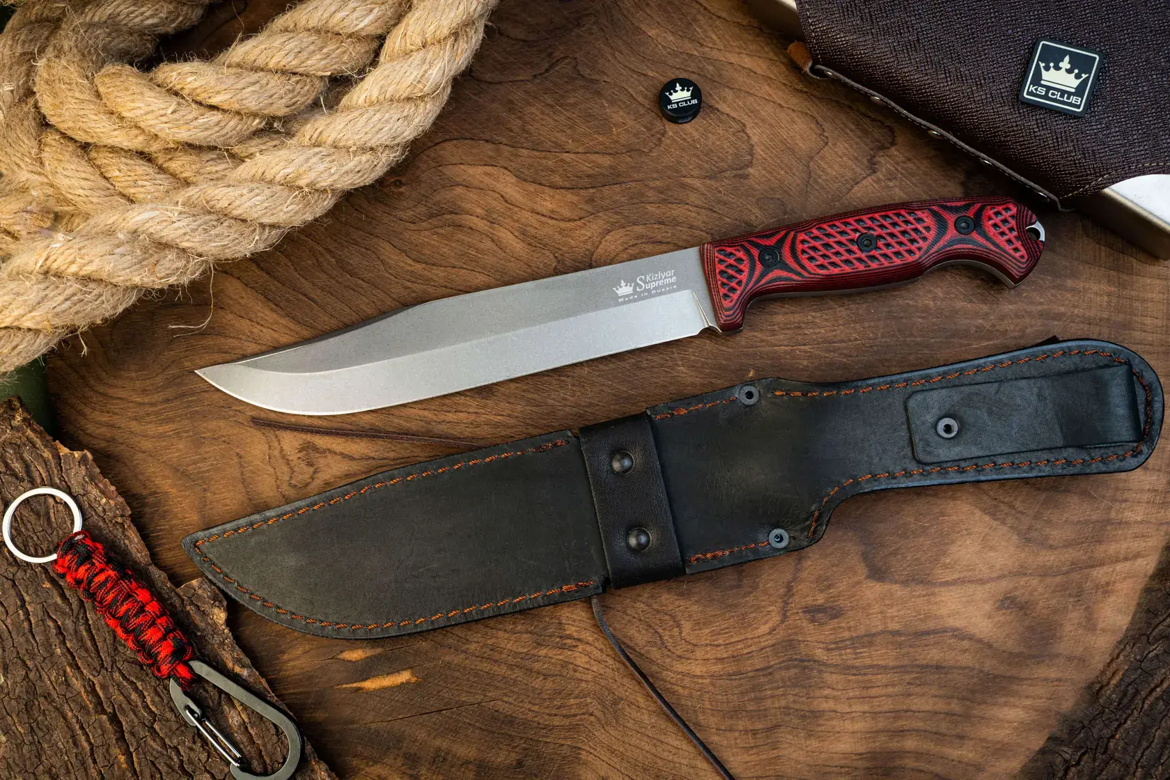 Bastardo full-tang construction and contoured red G10 scales