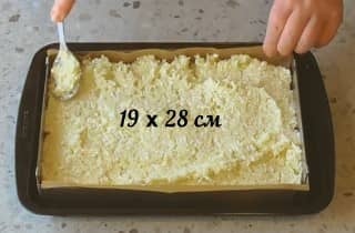 Приготовление творожной запеканки в духовке: шаг 8