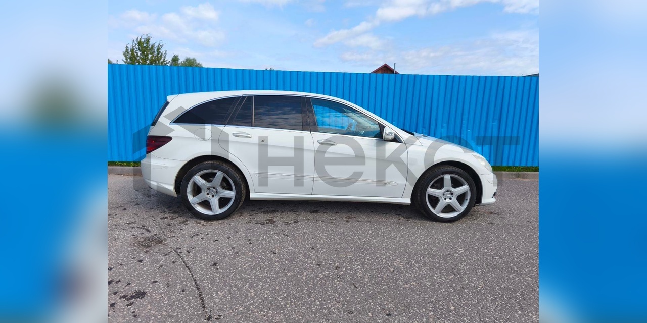 Фото Mercedes-Benz R320 CDI 4MATIC № 1