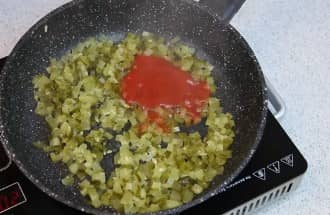 Приготовление «Ленинградского» рассольника с перловкой: шаг 12