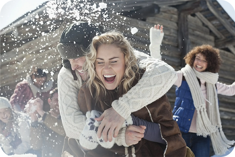 фото нанесения макияжа на лицо девушки 