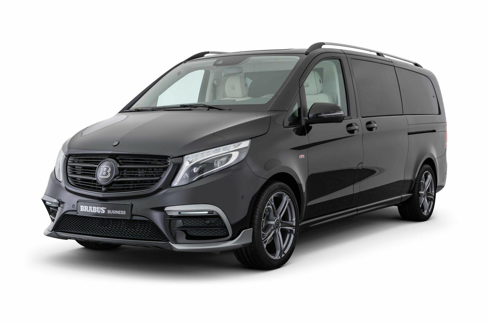 Аренда Mercedes V250 в Москве. Прокат Mersedes V250 по честным ценам