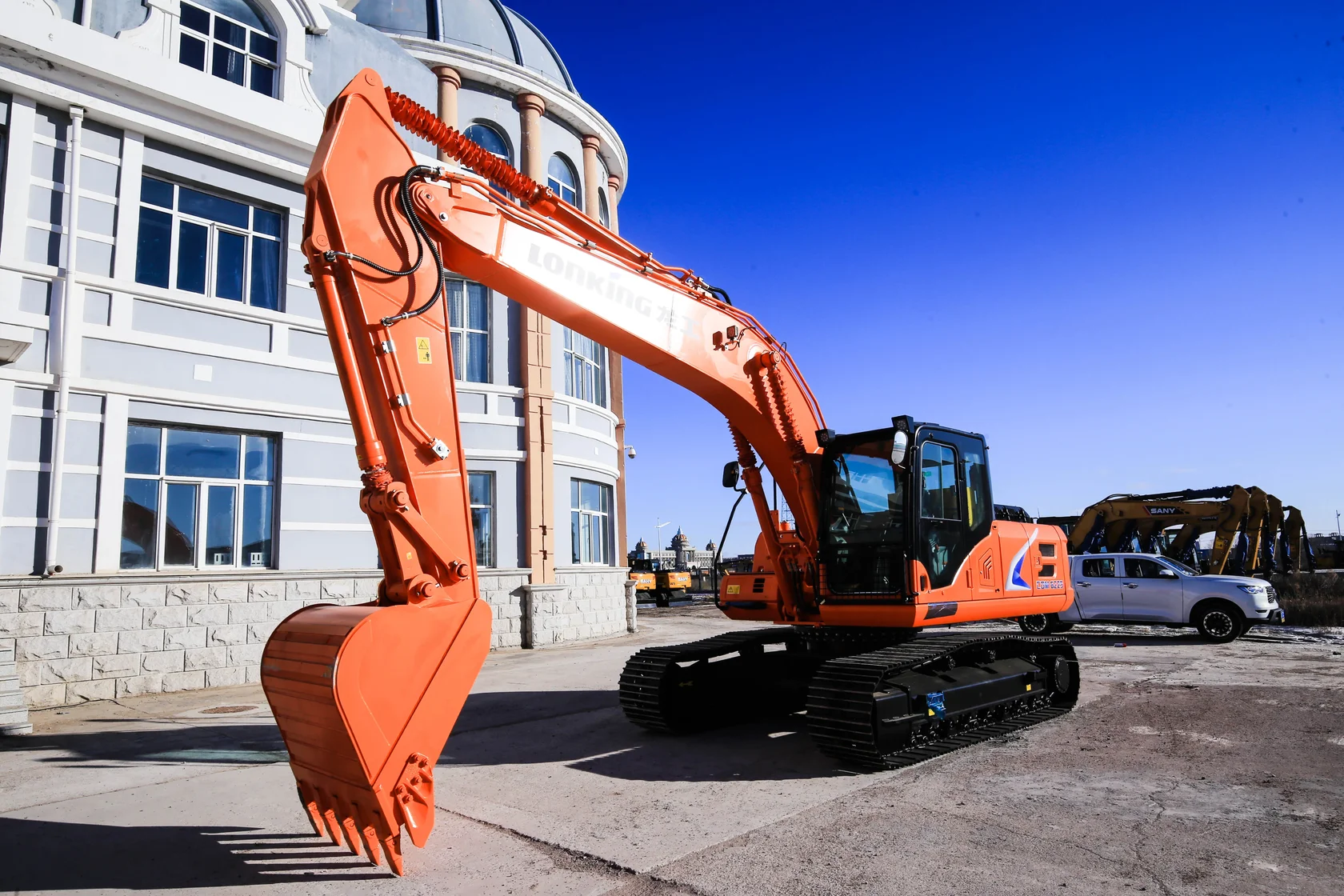 Гусеничный экскаватор LONKING CDM 6225