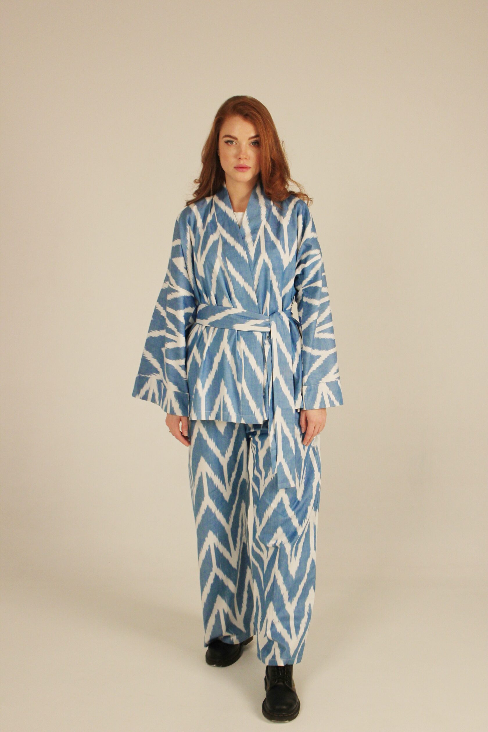 Халат, кимоно, костюм женский. Купить в магазине navigatore. На сайте, озон (ozon), маркете. В москве, спб, по всей россии. Красивый, модный, пляжный, удобный, домашний (home), турецкий, узбесккий, премиум, натуральный, восточный, синий.