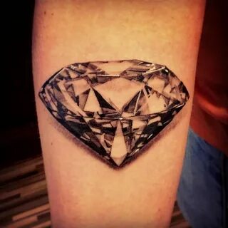 Что означает татуировка бриллиантами