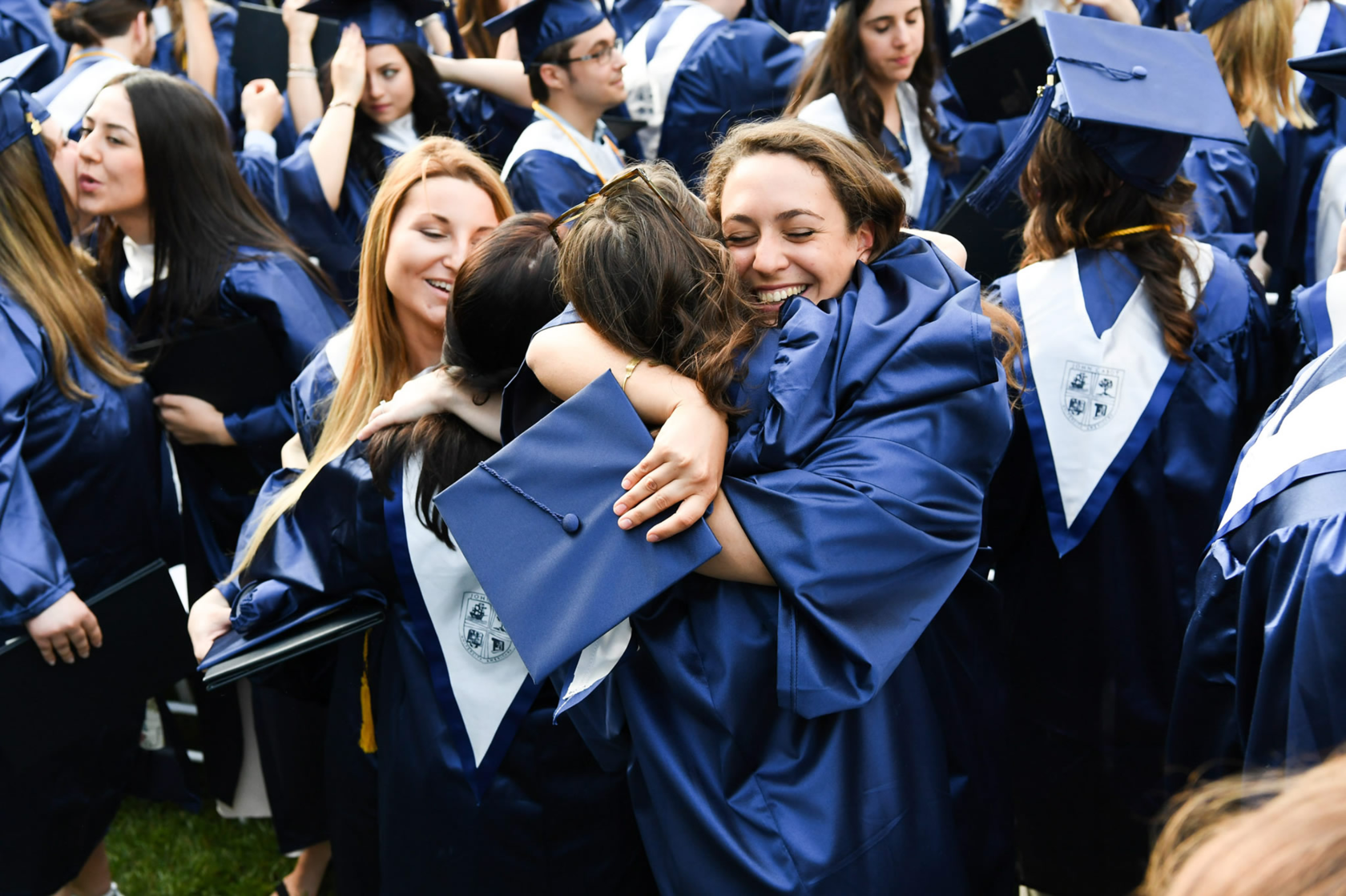 Фото для вуза какие. Рим John Cabot University.. Выпускник вуза. Аргентина студенты. Выпускники университета.