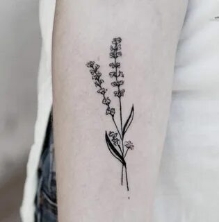 Эскиз тату лаванда | Baby tattoo designs, Lavender tattoo, Flower tattoo designs