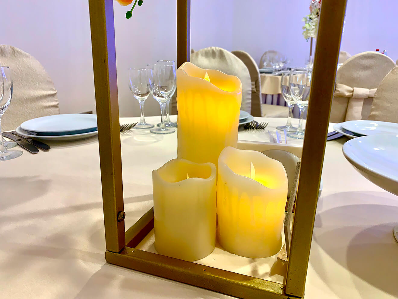 Свечи на столы гостей