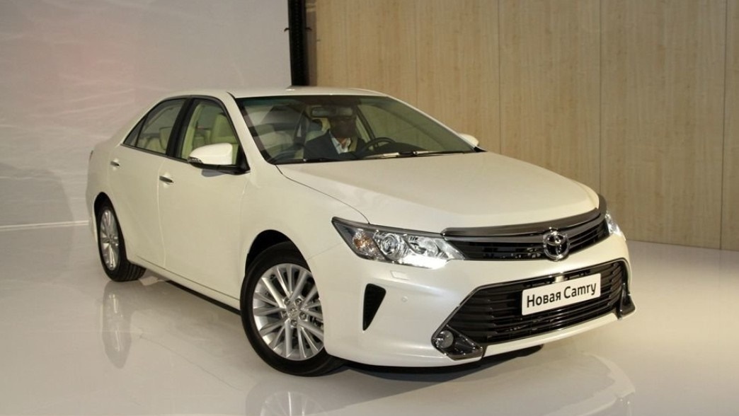 Toyota camry 55. Toyota Camry v55 белая. Тойота Камри 55 кузов. Toyota Camry 55 белая.