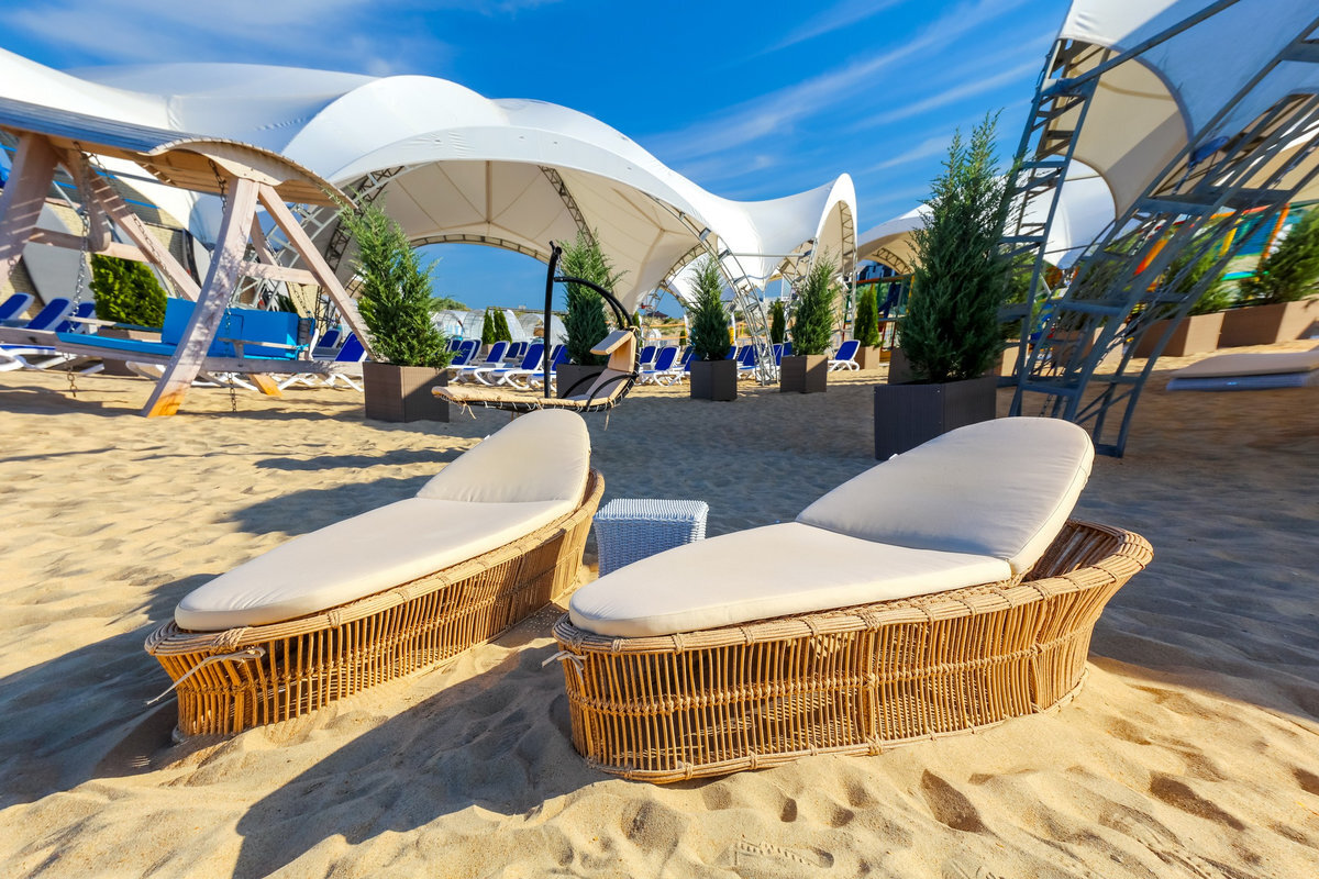 Мебель для открытых пространств из искусственного ротанга