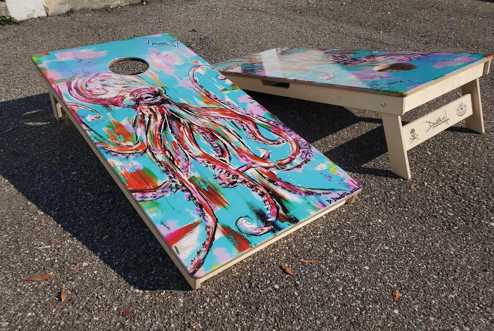 Интерьерная УФ печать на рулонных и листовых плоских материалах.