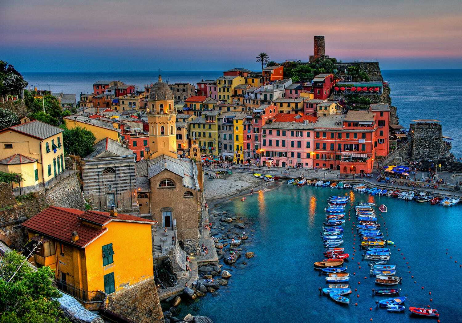 La Spezia Италия. Италия, Vernazza. Чинкве-Терре Италия. Лигурия Вернацца.