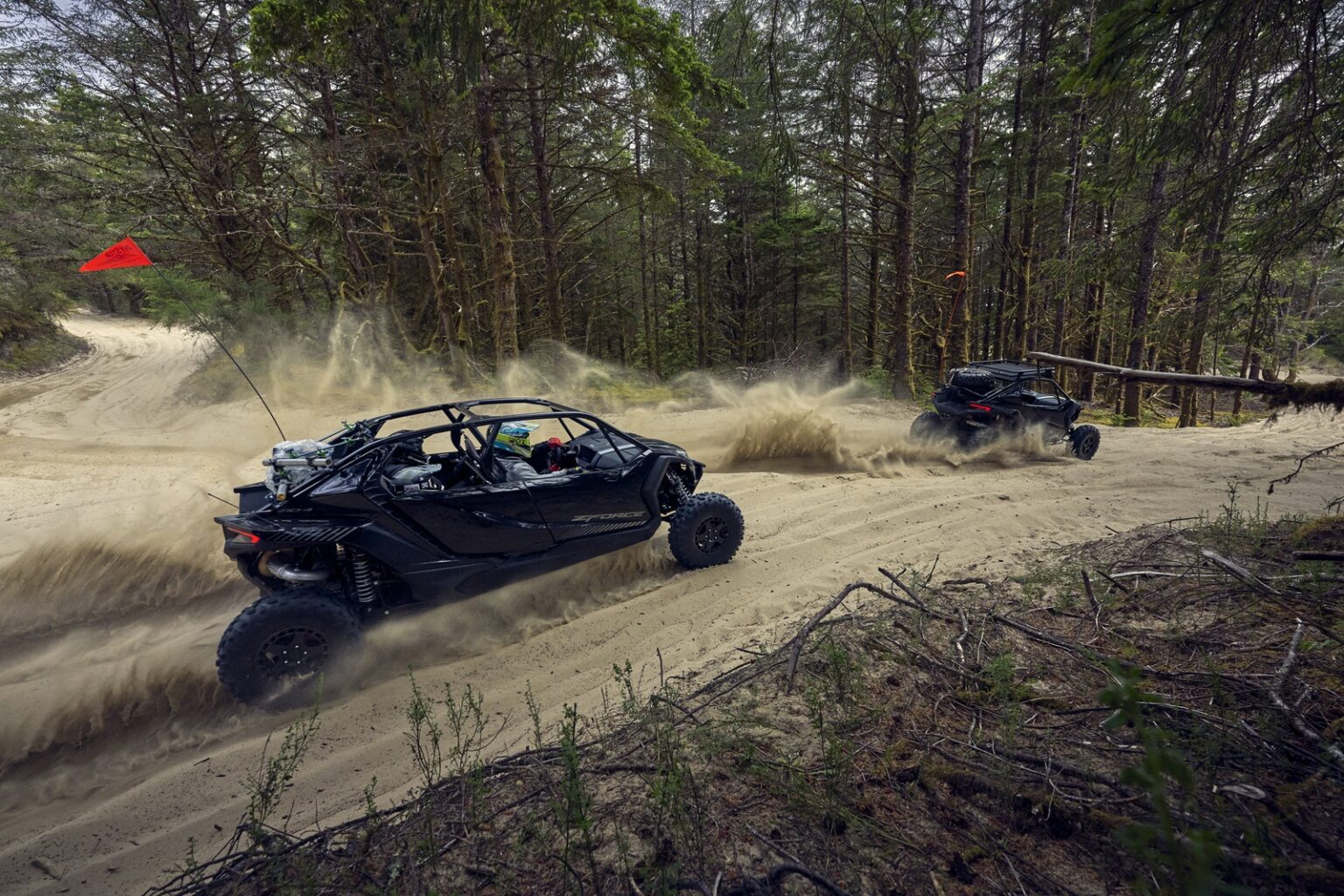 Представляем будущее внедорожных приключений: новые спортивные ZFORCE Z10 EPS и ZFORCE Z10-4 EPS от CFMOTO!