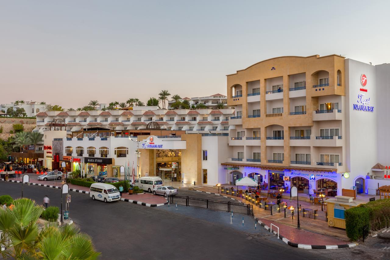 Naama bay hotel resort. Тропитель Шарм-Эль-Шейх. Отель Тропитель Египет. Naama Bay Hotel 5 Шарм-Эль-Шейх. Hotel Tropitel Naama Bay 5, Шарм-Эль-Шейх, Египет.