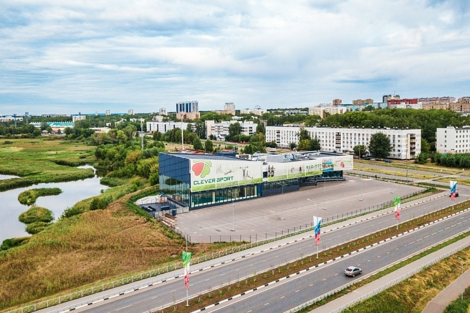 CLEVERSPORT откроет 10 фитнес-клубов в Москве и Подмосковье. Сеть CLEVERSPORT планирует открыть 10 новых фитнес-клубов в Москве и Московской области. Первый объект появится в Новой Москве и будет включать термальный комплекс.