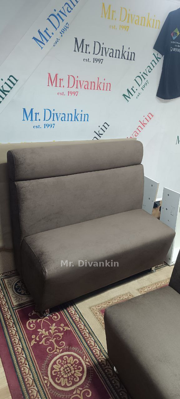 Два дивана без подлокотников: после перетяжки — Mr. Divankin