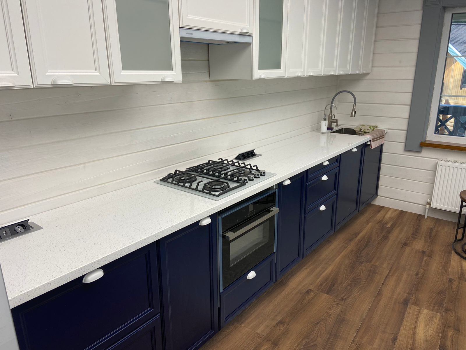 Монолитный искусственный камень гралит для столешниц