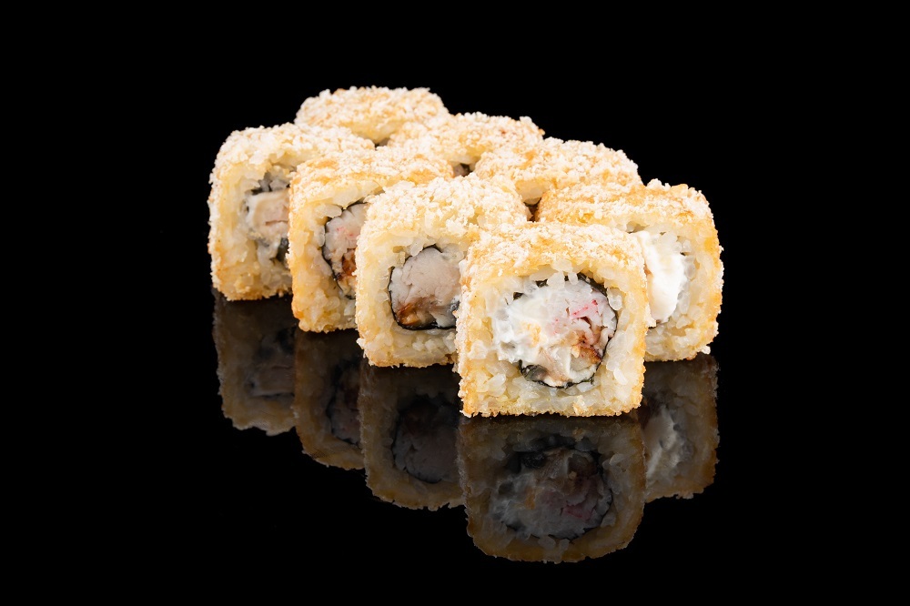 сухари панко суши. роллы в сухарях панко. роллы в сухарях панко. жареные в сухарях ролл. сухари панко роллы.