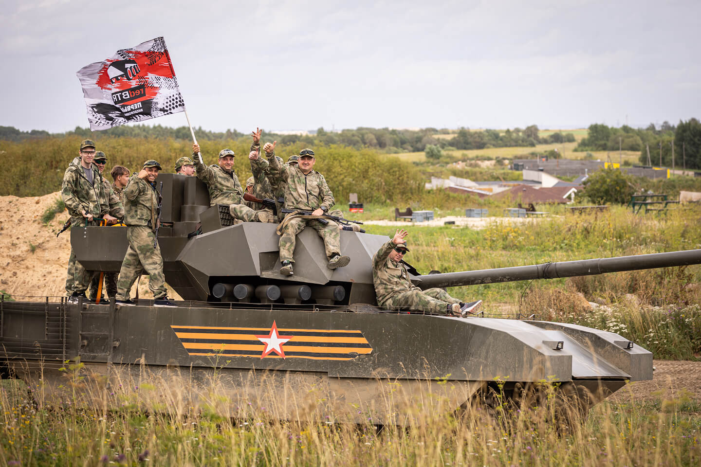 Корпоративное мероприятие на военном полигоне Танкист