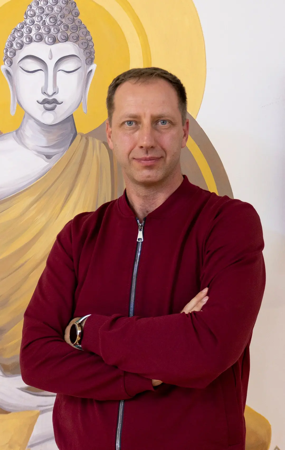 Сертифицированный преподаватель йоги, оздоровительного Цигун и медитации — Александр Спирин