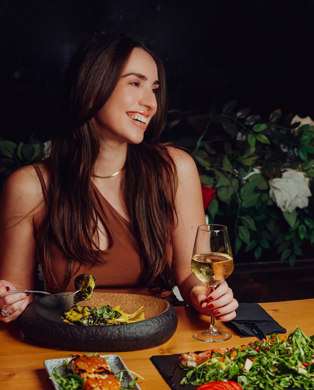 девушка в ресторане